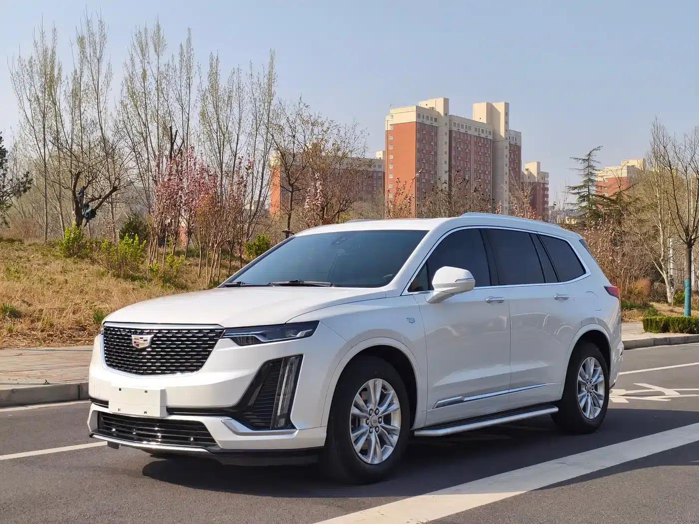 Cadillac XT6 2020 28T 7-Seat Luxury Edition — миниатюра 2