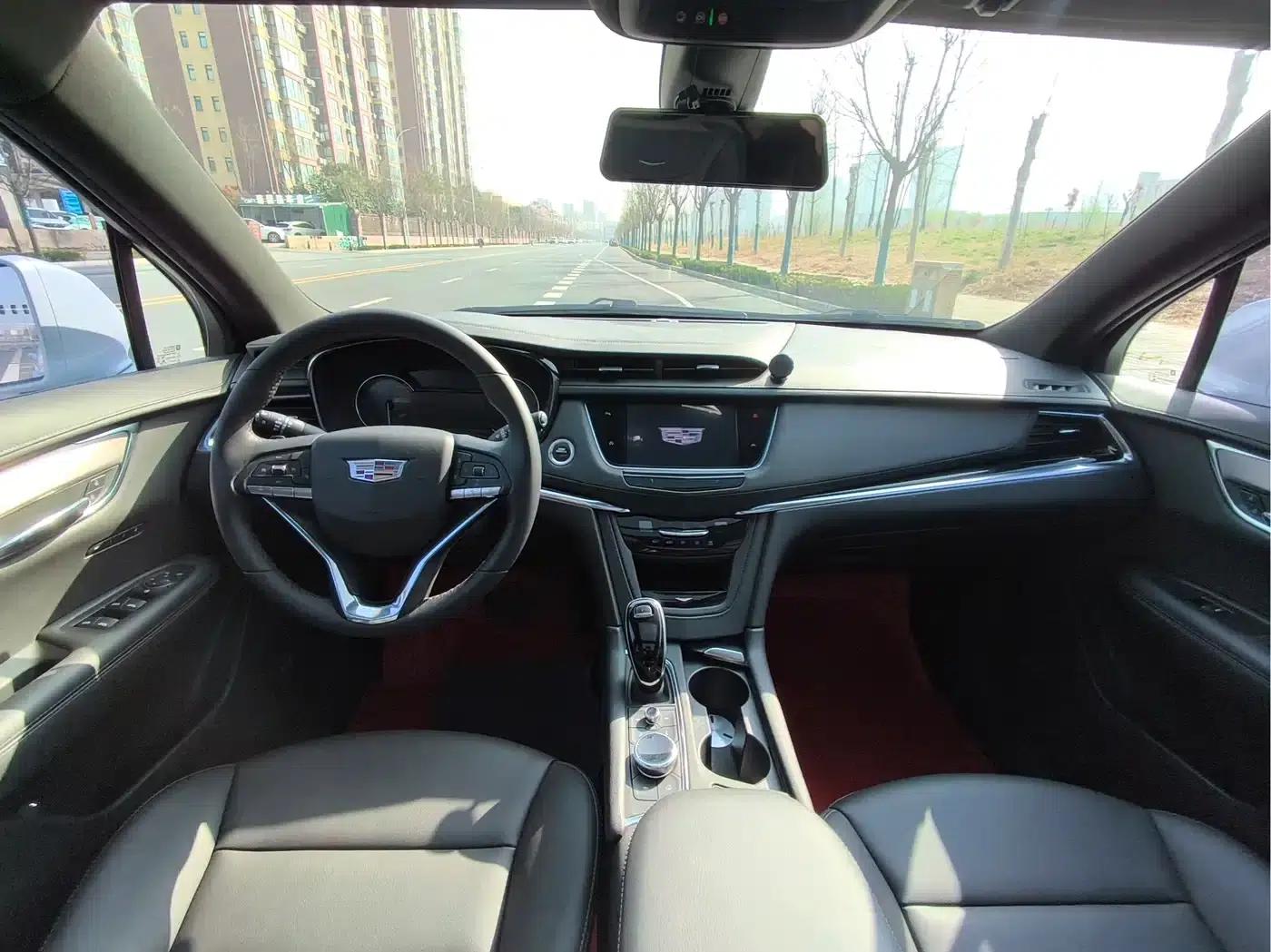 Cadillac XT6 2020 28T 7-Seat Luxury Edition — миниатюра 11