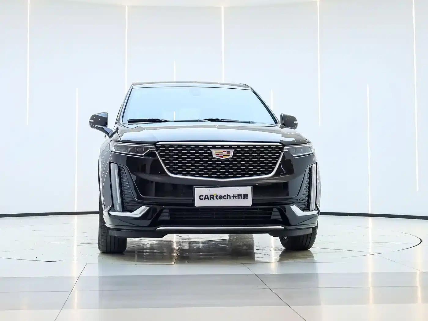 Cadillac XT6 2022 2.0T 7-seater AWD Luxury Standard Edition — миниатюра 2