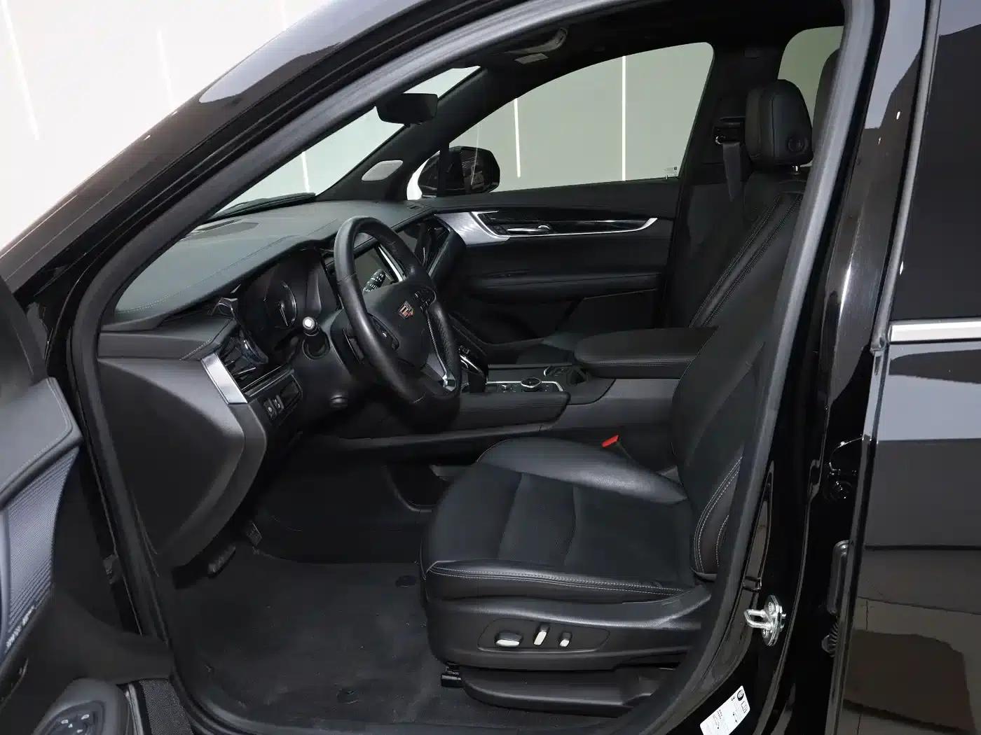 Cadillac XT6 2022 2.0T 7-seater AWD Luxury Standard Edition — миниатюра 15