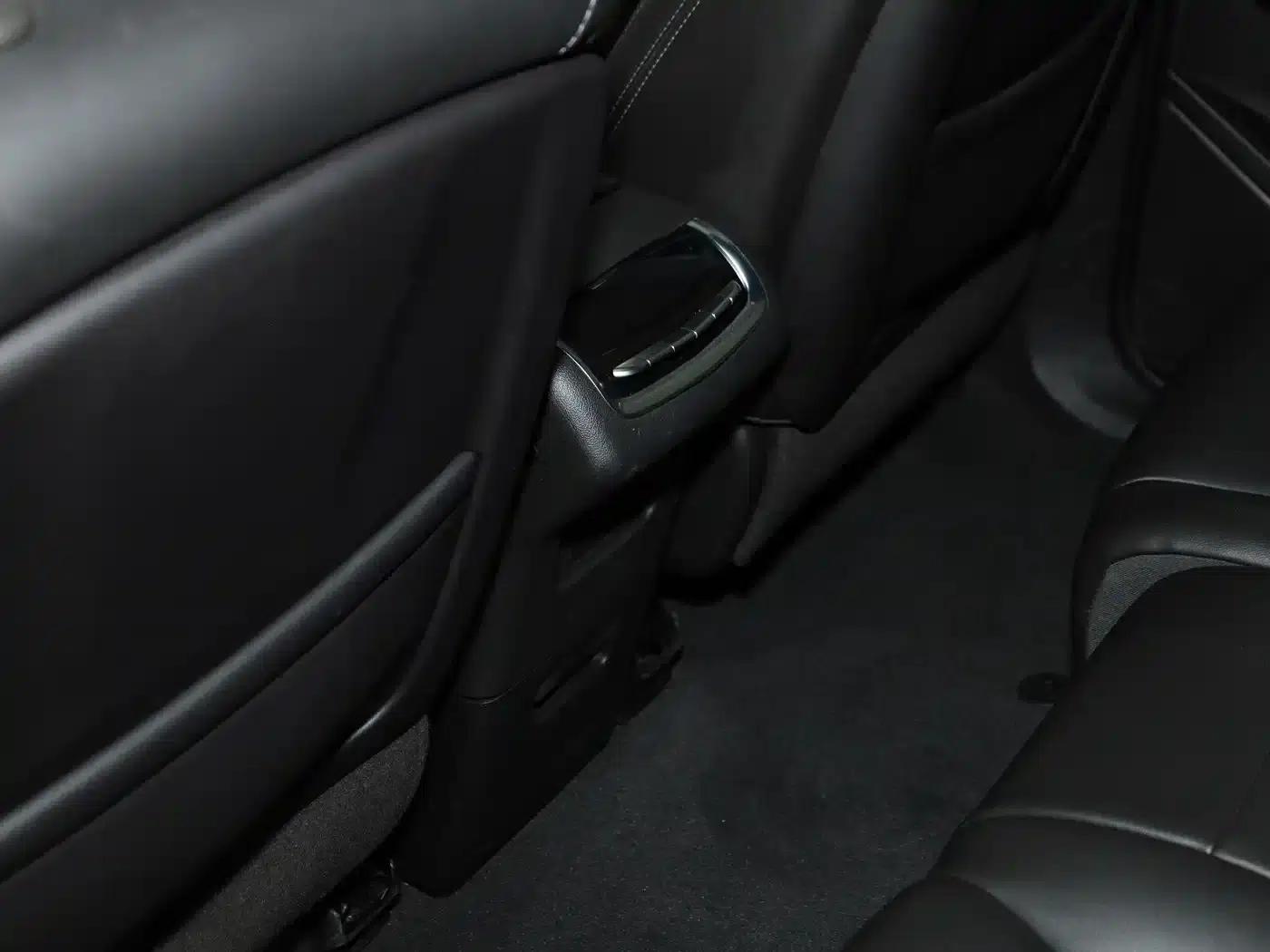 Cadillac XT6 2022 2.0T 7-seater AWD Luxury Standard Edition — миниатюра 20