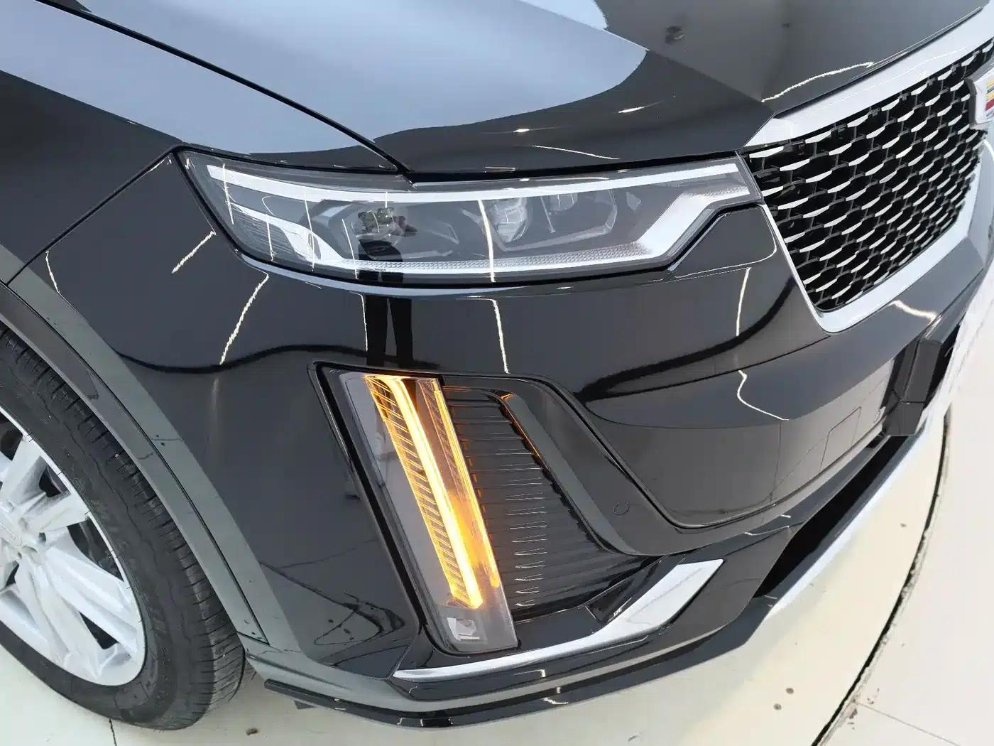 Cadillac XT6 2022 2.0T 7-seater AWD Luxury Standard Edition — миниатюра 9