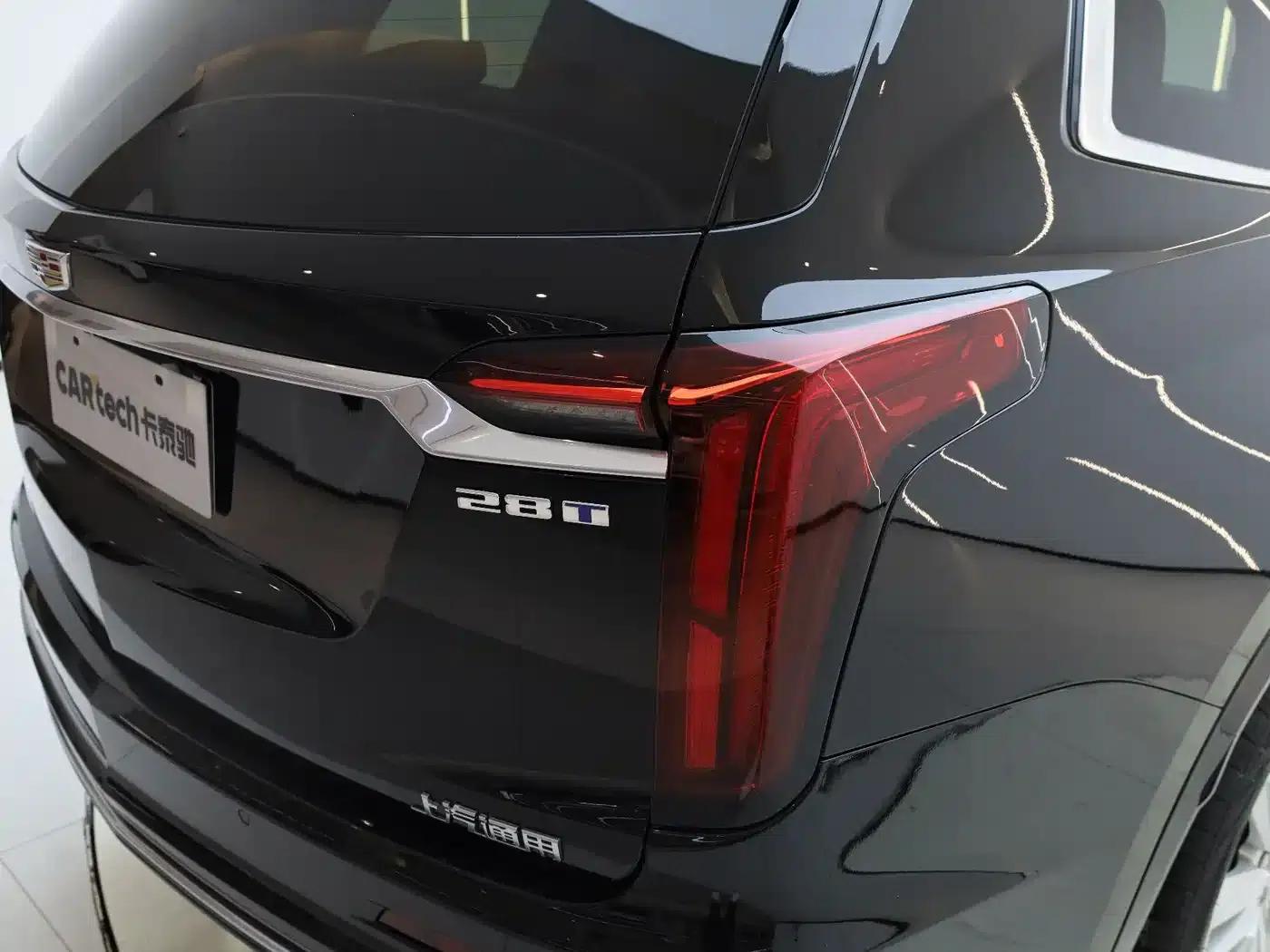 Cadillac XT6 2022 2.0T 7-seater AWD Luxury Standard Edition — миниатюра 10