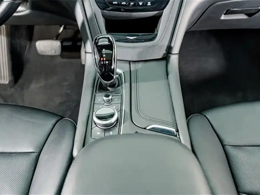 2020 Cadillac XT6 28T Six-Seat Luxury — миниатюра 12