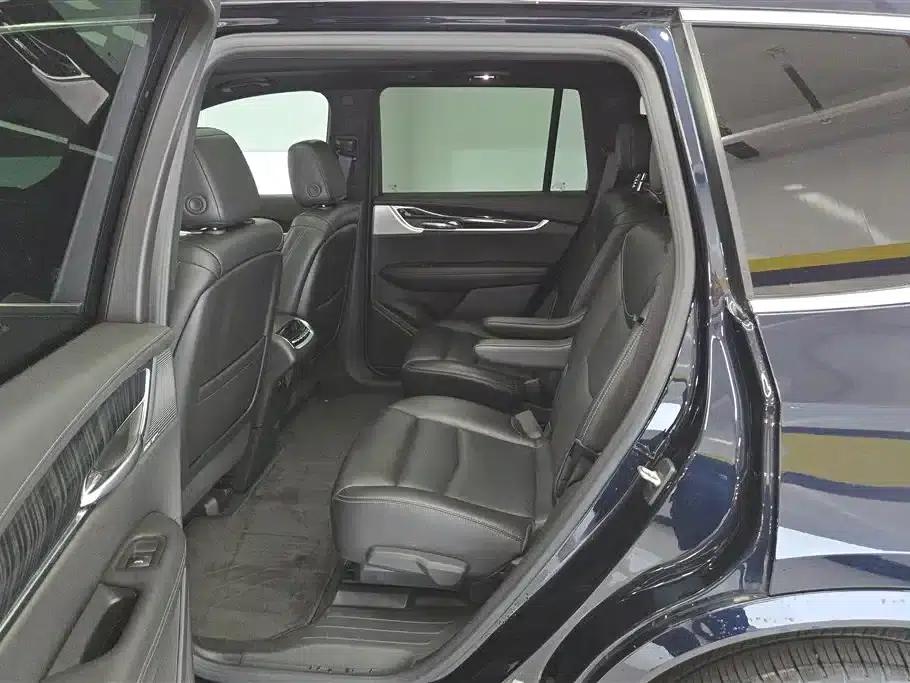 Cadillac XT6 2022 2.0T Six-Seat AWD Luxury — миниатюра 11