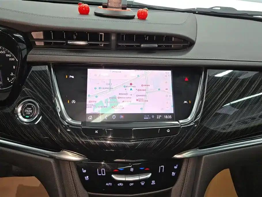 Cadillac XT6 2022 2.0T Six-Seat AWD Luxury — миниатюра 13