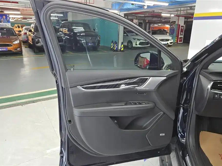 Cadillac XT6 2022 2.0T Six-Seat AWD Luxury — миниатюра 7