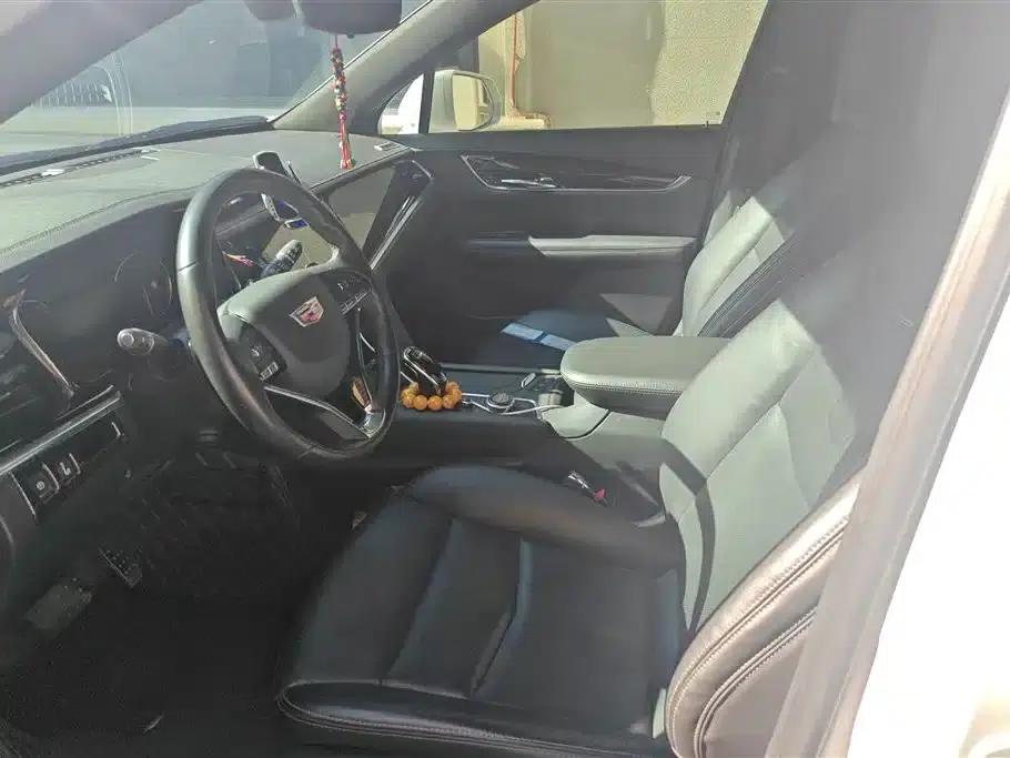 2020 Cadillac XT6 28T Six-Seat Luxury — миниатюра 9