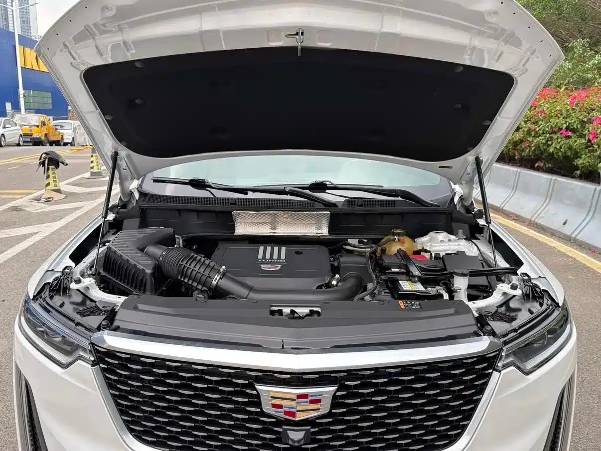 2020 Cadillac XT6 28T Six-Seat AWD Luxury — миниатюра 12