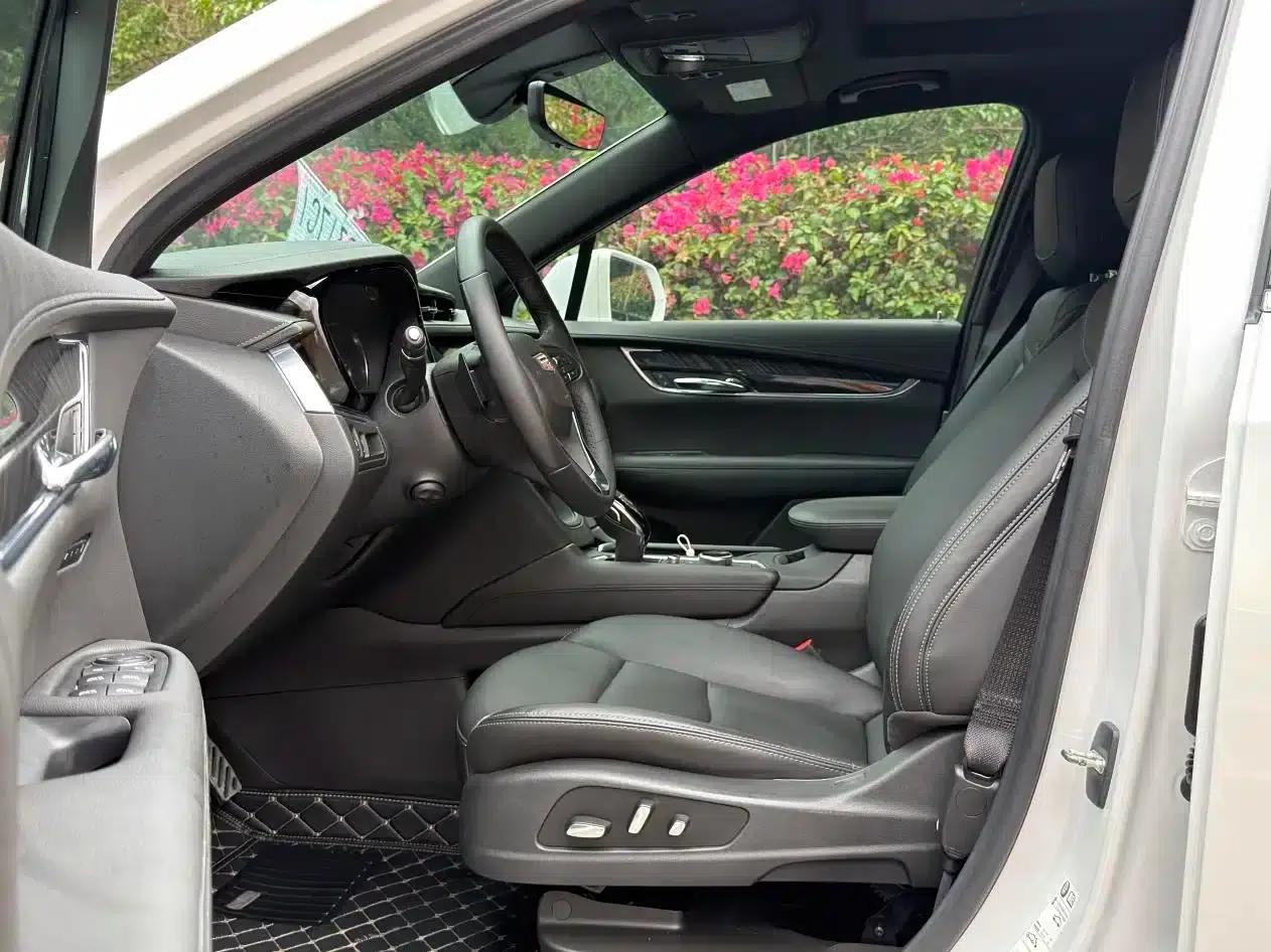 2020 Cadillac XT6 28T Six-Seat AWD Luxury — миниатюра 7
