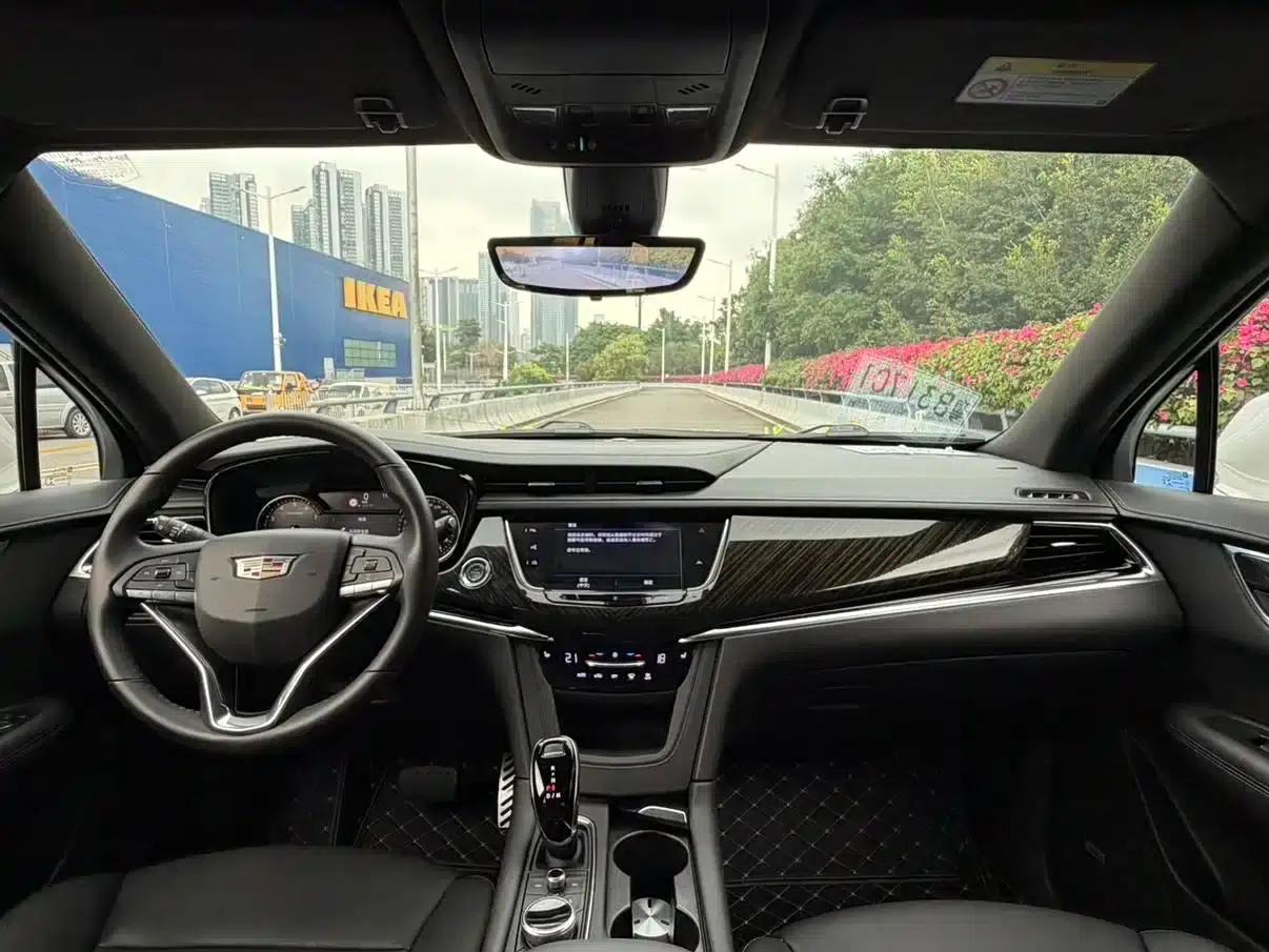 2020 Cadillac XT6 28T Six-Seat AWD Luxury — миниатюра 9