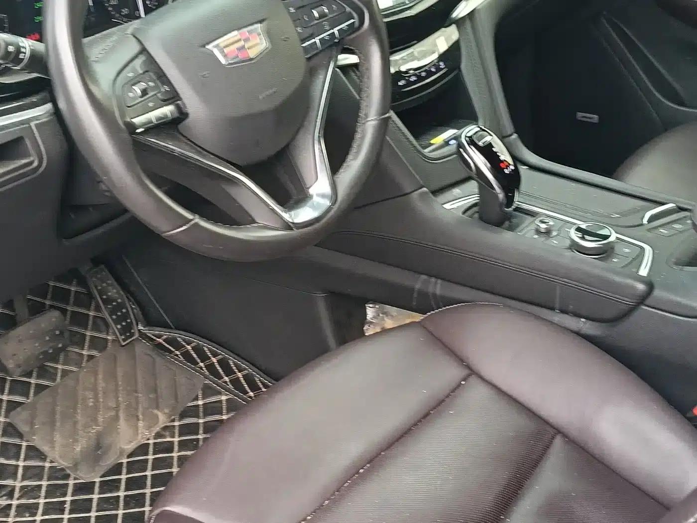 Cadillac XT6 2022 2.0T 7-seater AWD Luxury — миниатюра 7