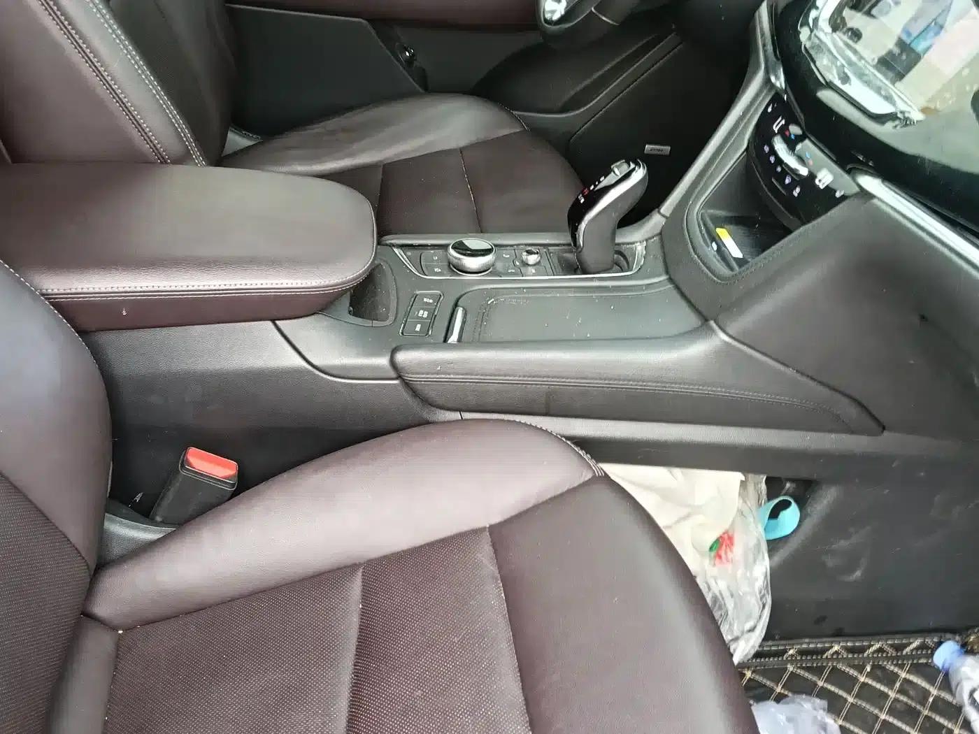 Cadillac XT6 2022 2.0T 7-seater AWD Luxury — миниатюра 9