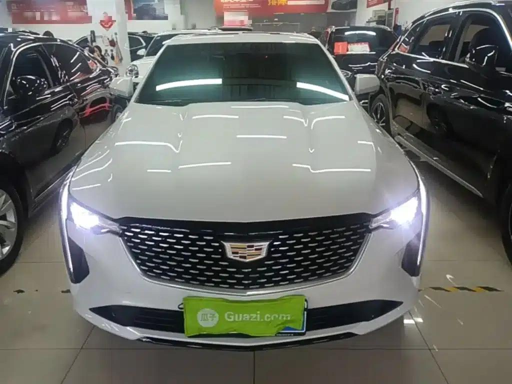 2023 Cadillac CT4 25T Fashion Edition — миниатюра 3