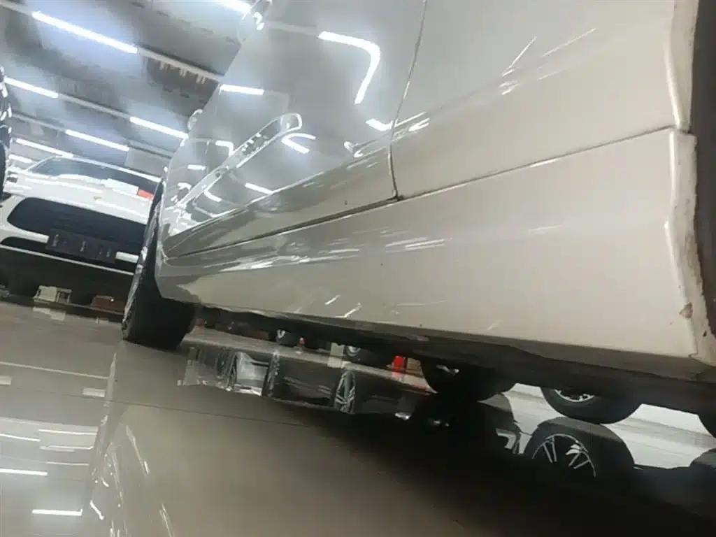 2023 Cadillac CT4 25T Fashion Edition — миниатюра 21