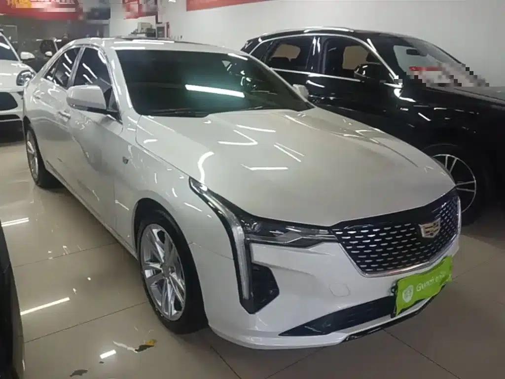 2023 Cadillac CT4 25T Fashion Edition — миниатюра 4