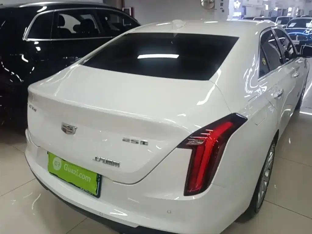 2023 Cadillac CT4 25T Fashion Edition — миниатюра 7