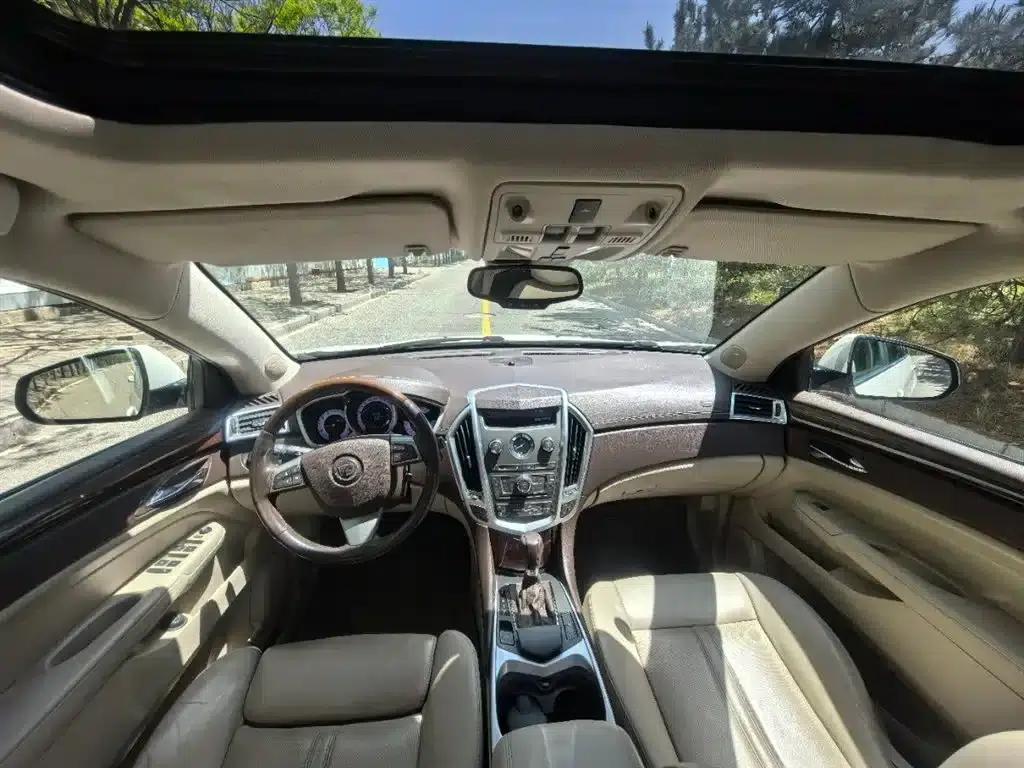 2011 Cadillac SRX 3.0L Luxury — миниатюра 5