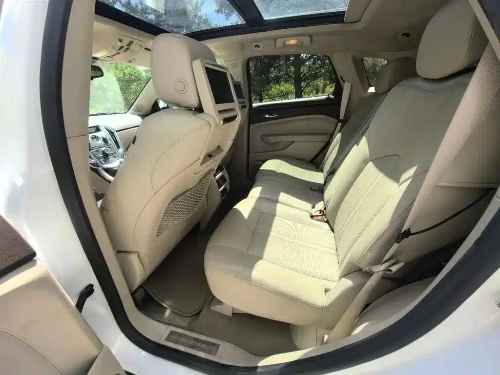2011 Cadillac SRX 3.0L Luxury — миниатюра 6