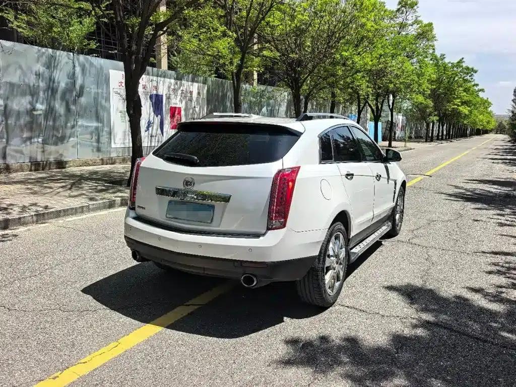 2011 Cadillac SRX 3.0L Luxury — миниатюра 7