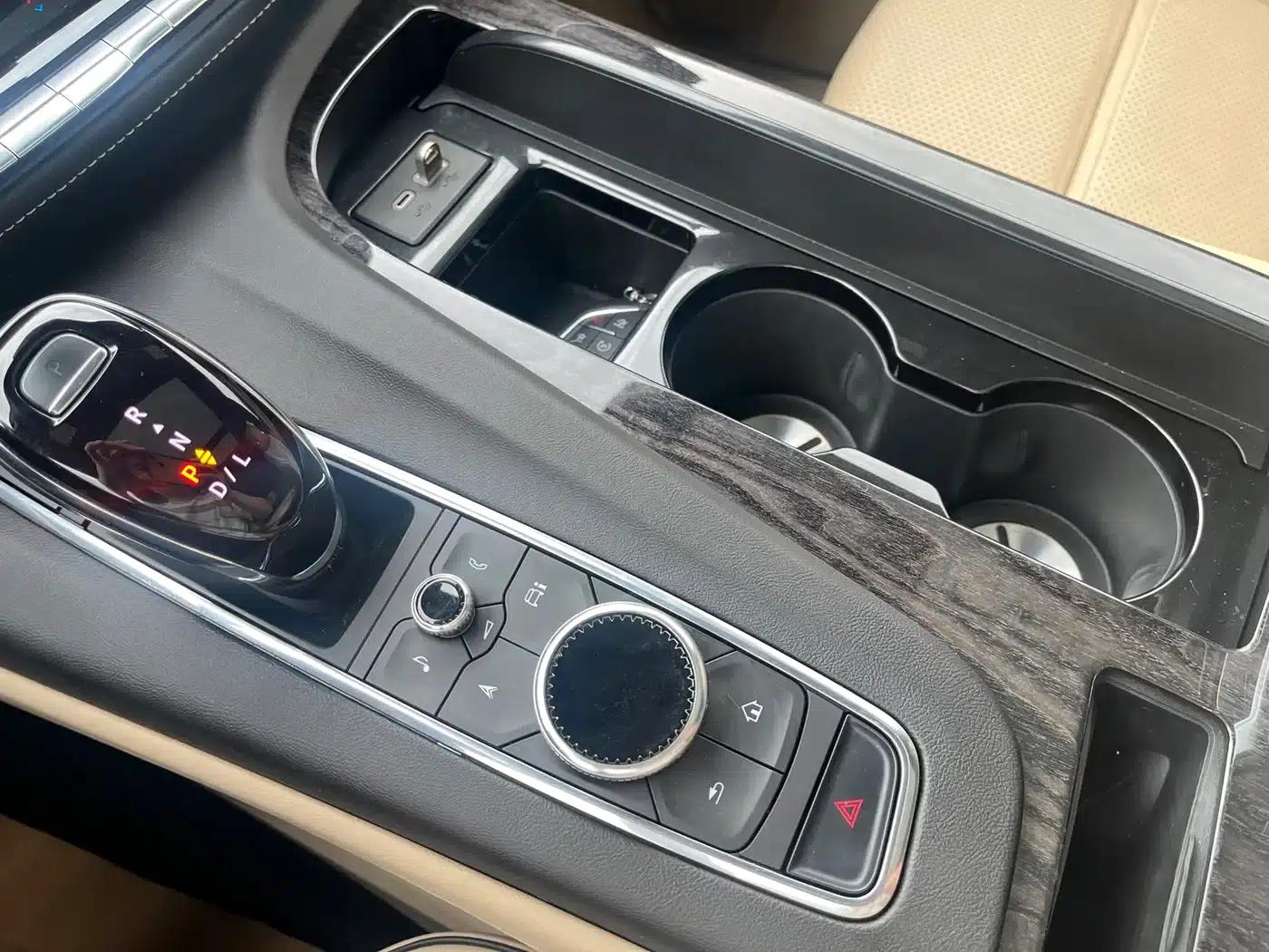 2023 Cadillac Escalade 3.0T Diesel — миниатюра 17