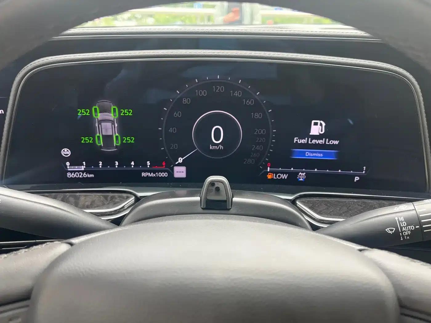 2023 Cadillac Escalade 3.0T Diesel — миниатюра 18