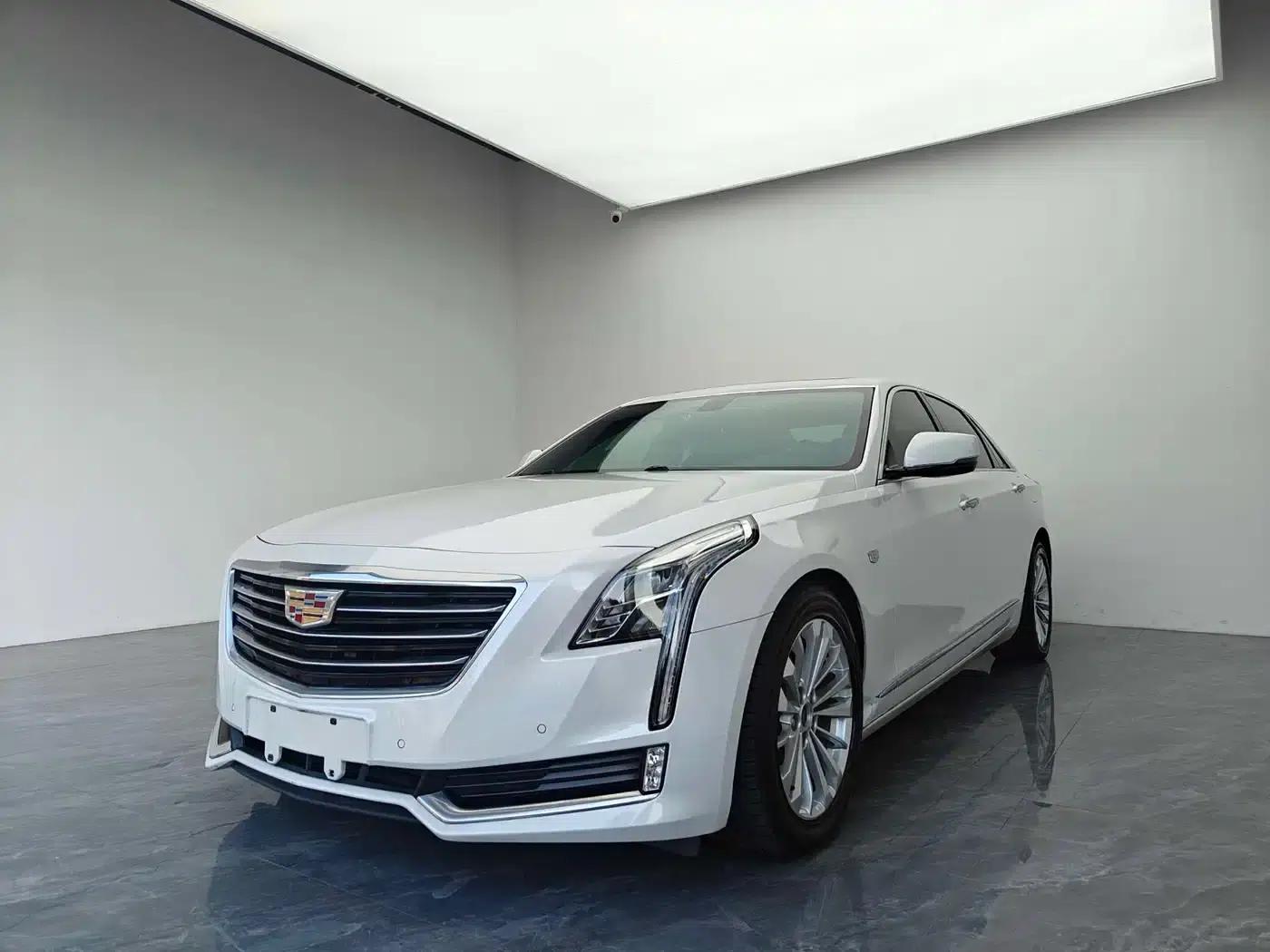 Cadillac CT6 Plug-in 2017 30E Elite — миниатюра 1