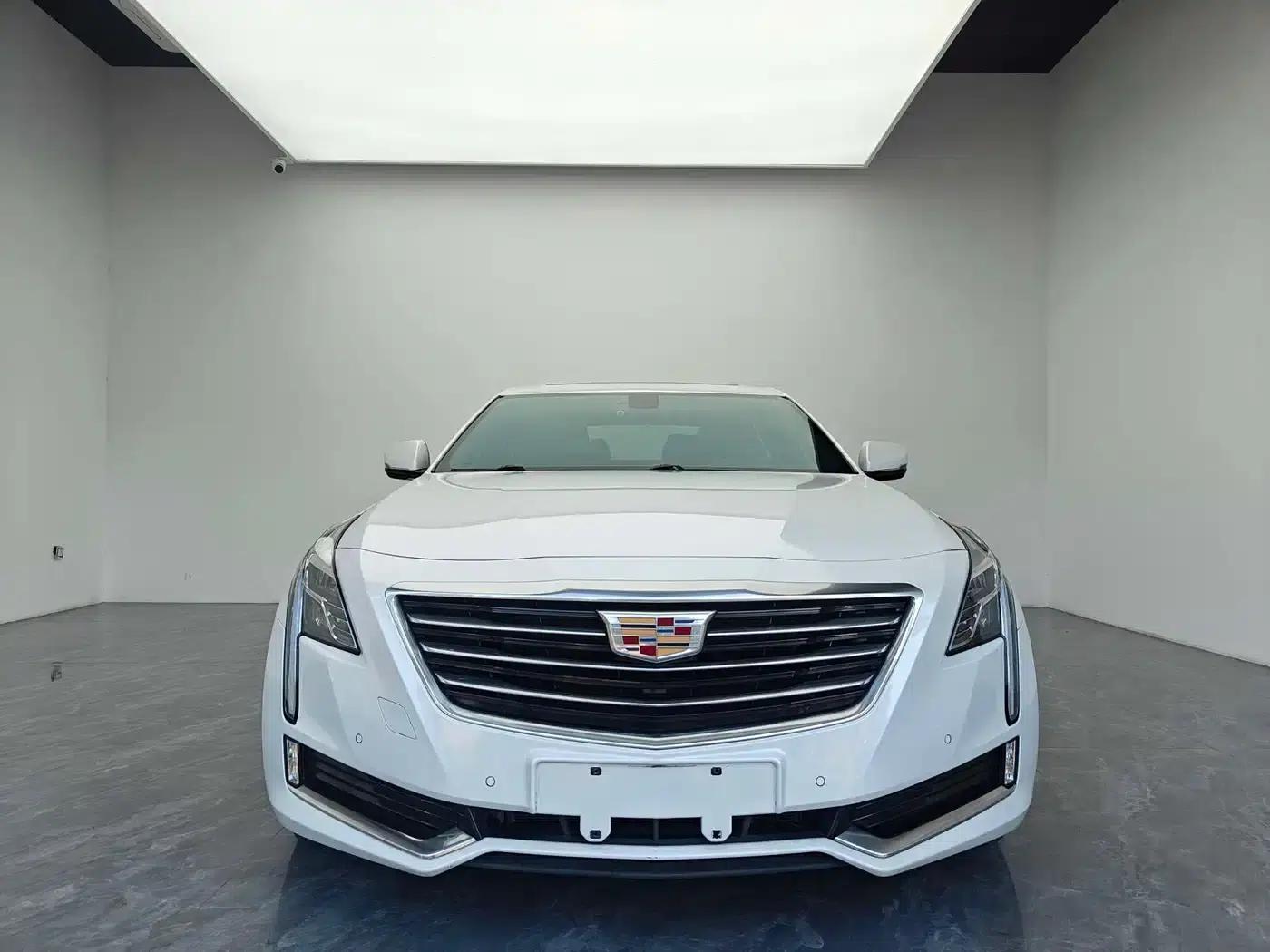 Cadillac CT6 Plug-in 2017 30E Elite — миниатюра 2