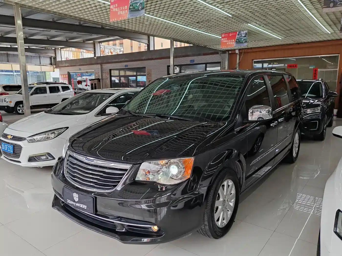 2014 Imported Grand Voyager 3.6L Comfort Edition — миниатюра 1