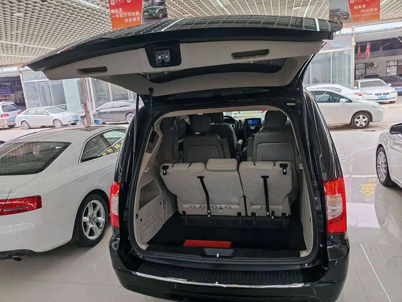2014 Imported Grand Voyager 3.6L Comfort Edition — миниатюра 12