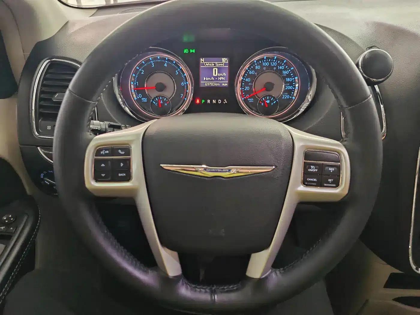 2014 Imported Grand Voyager 3.6L Comfort Edition — миниатюра 8