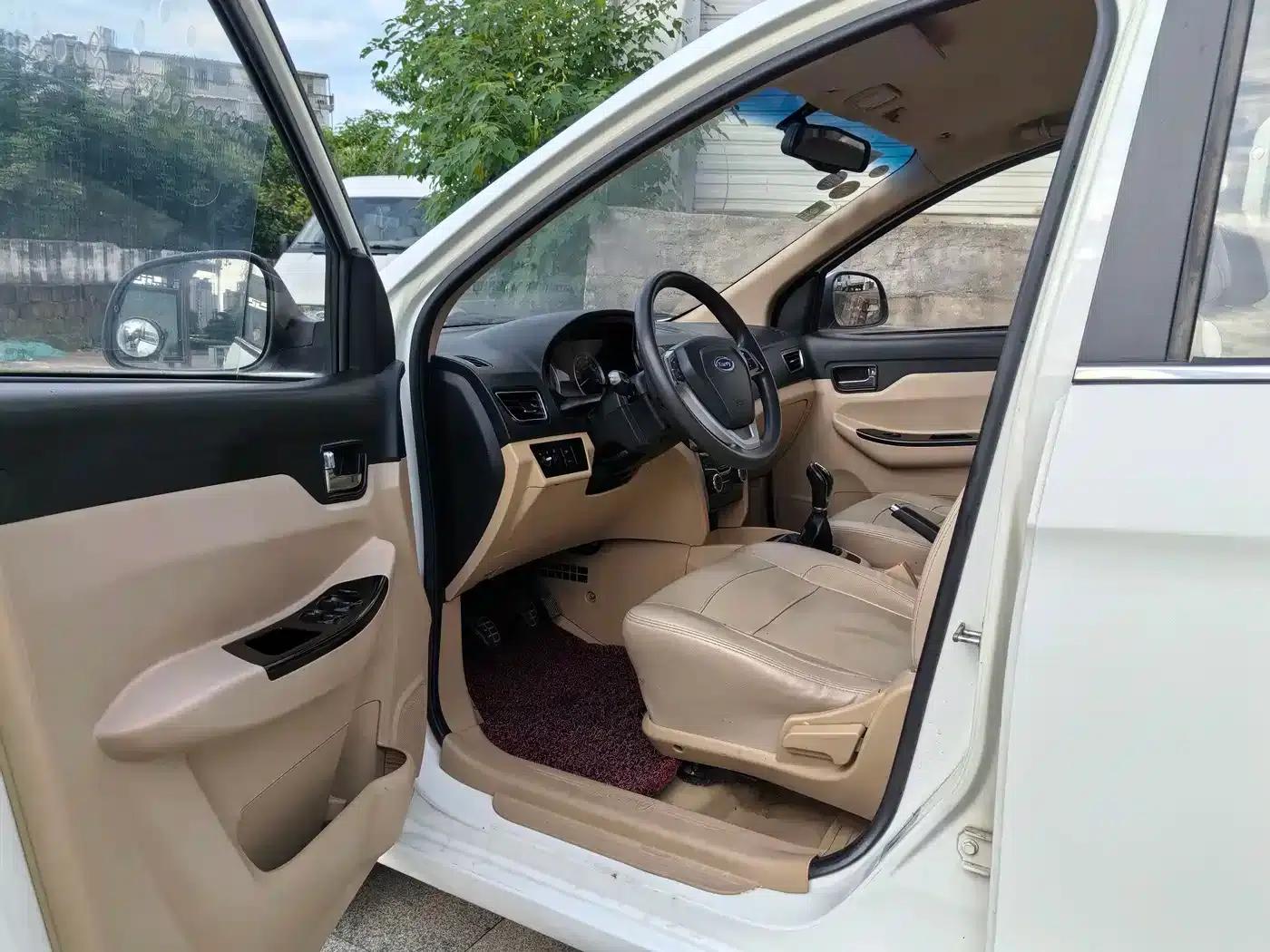 Chery K50 2015 1.5L Manual Deluxe Edition — миниатюра 8