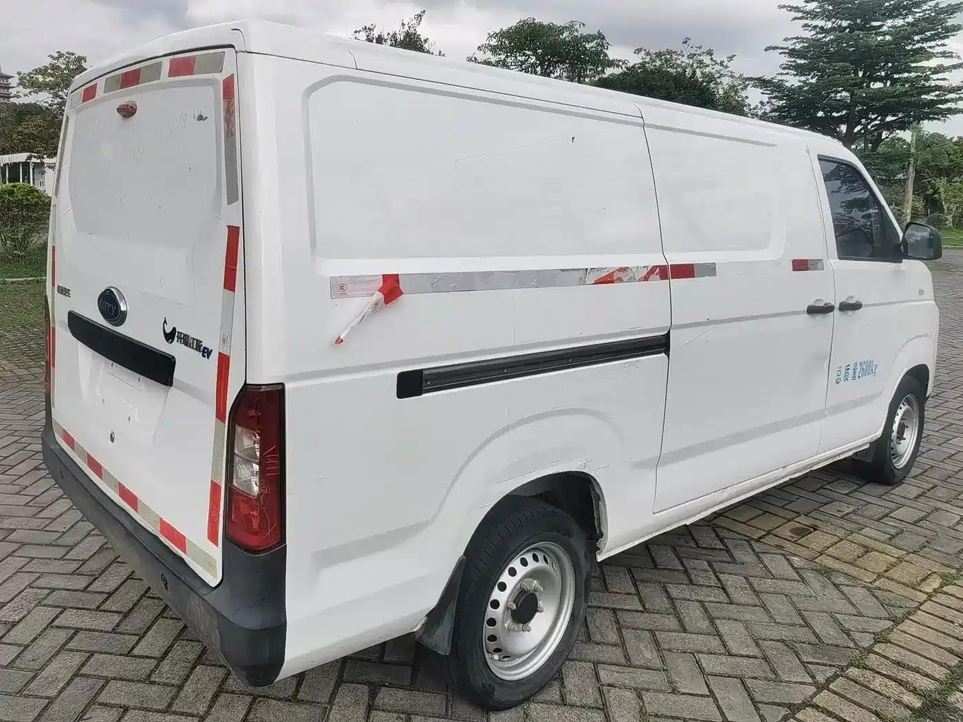 2023 Yangtze Finless Porpoise Widebody Version, Guoxuan High-Tech 40.55kWh — миниатюра 8