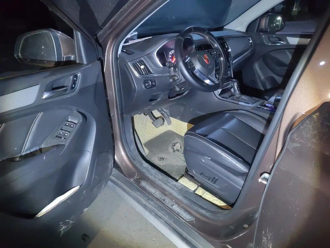 Roewe RX5 2018 20T Two-Wheel Drive Automatic Flagship Edition — миниатюра 17