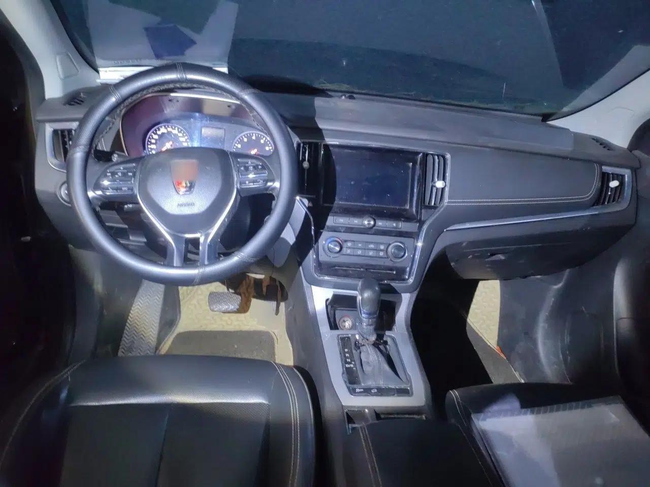 Roewe RX5 2018 20T Two-Wheel Drive Automatic Flagship Edition — миниатюра 10