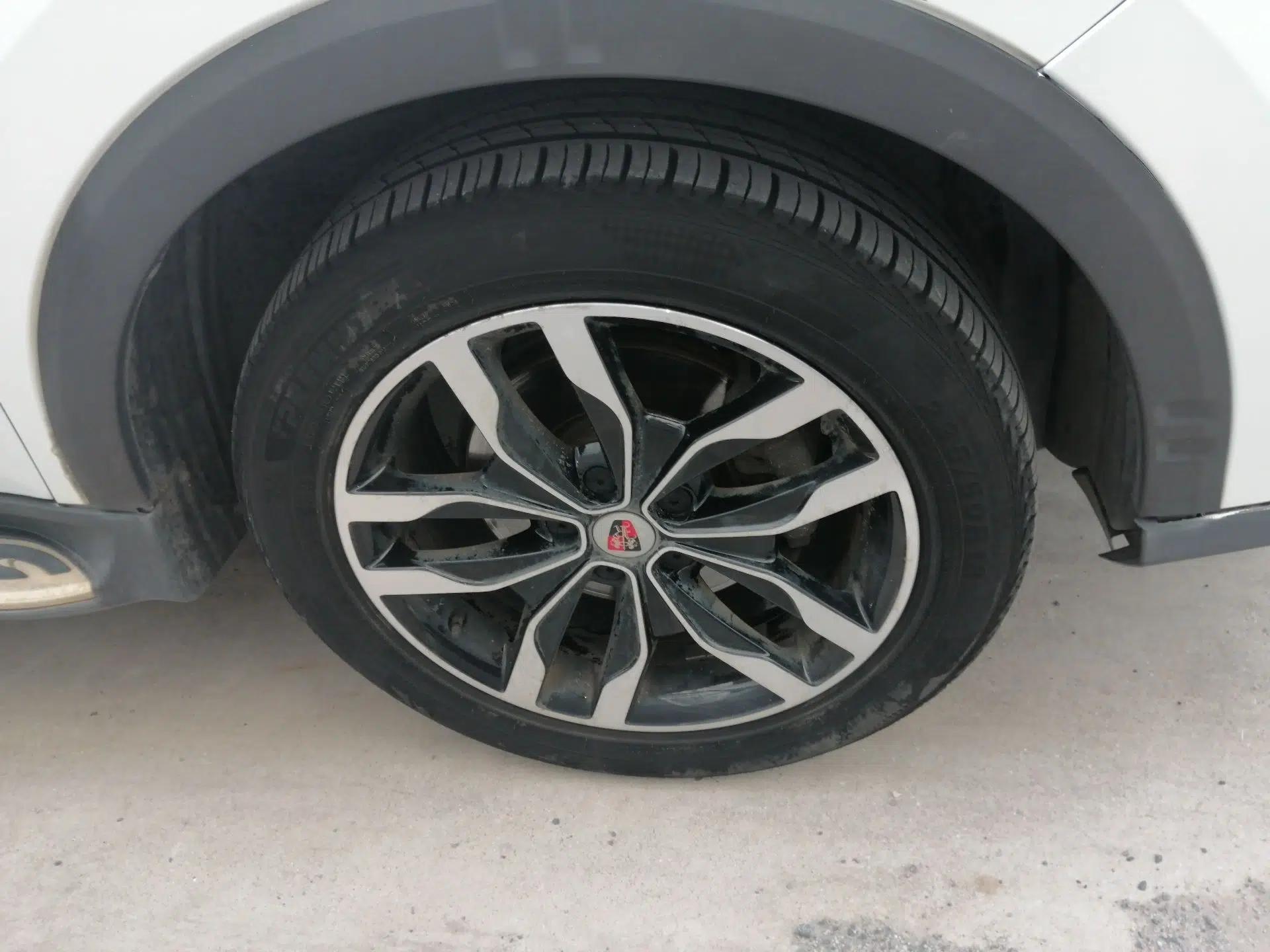 Roewe RX5 2018 20T Two-Wheel Drive Manual Internet Smart Edition — миниатюра 8