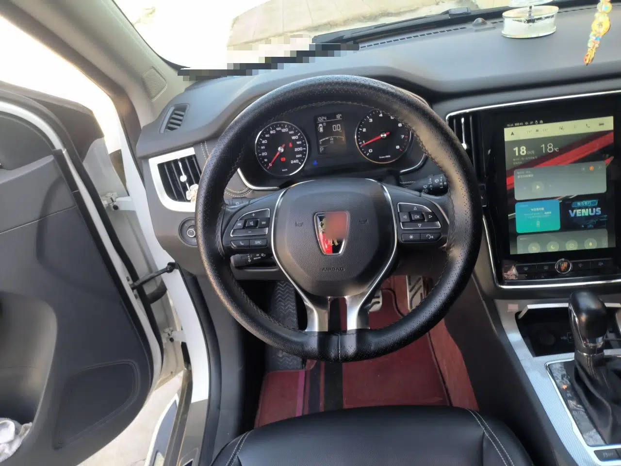 Roewe RX5 2016 20T Two-Wheel Drive Automatic Internet Smart Edition — миниатюра 11