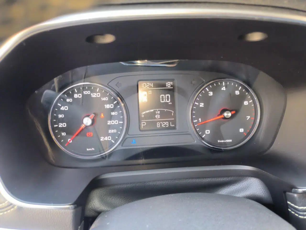 Roewe RX5 2016 20T Two-Wheel Drive Automatic Internet Smart Edition — миниатюра 12