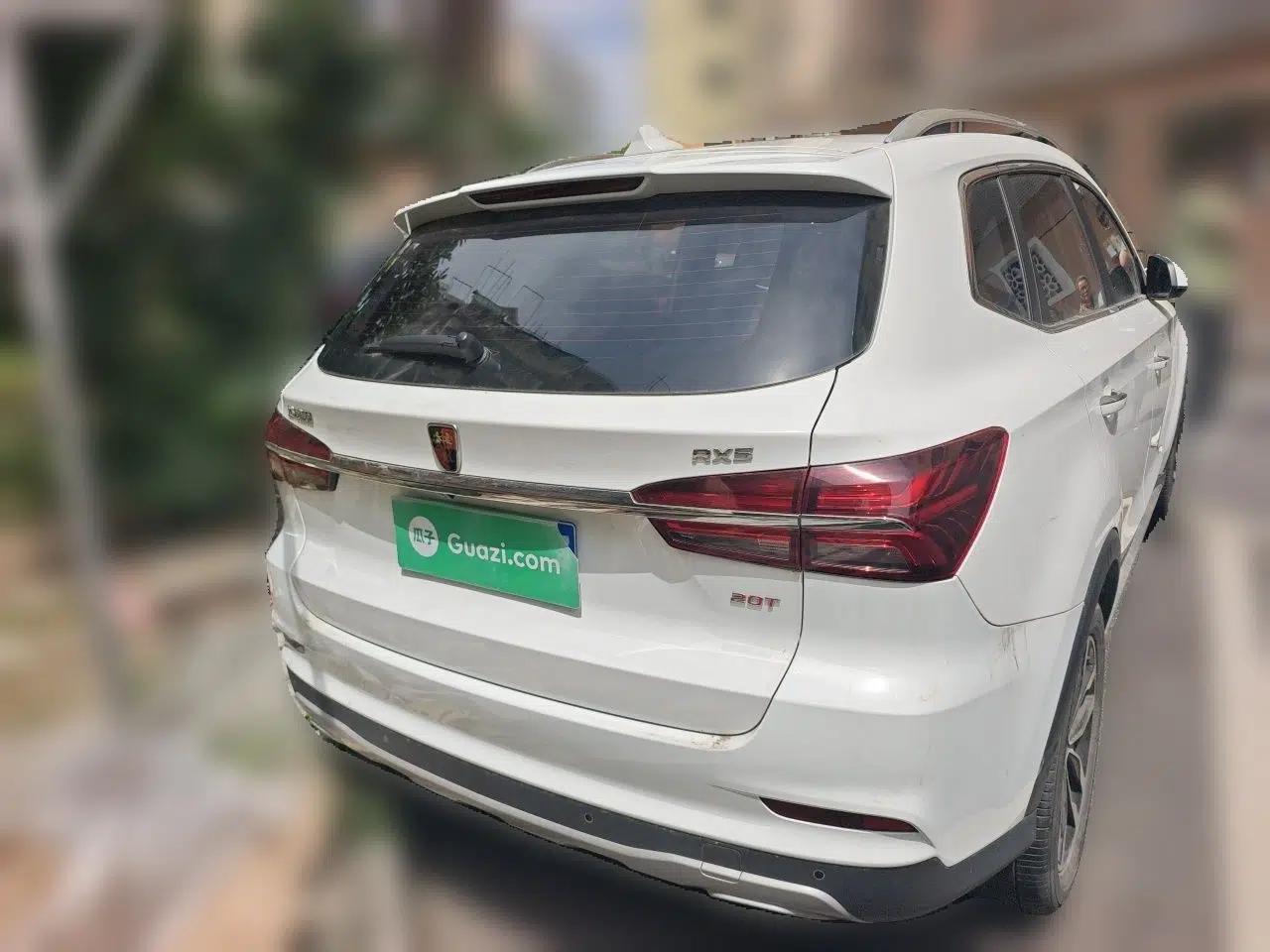 Roewe RX5 2016 20T Two-Wheel Drive Automatic Internet Smart Edition — миниатюра 3