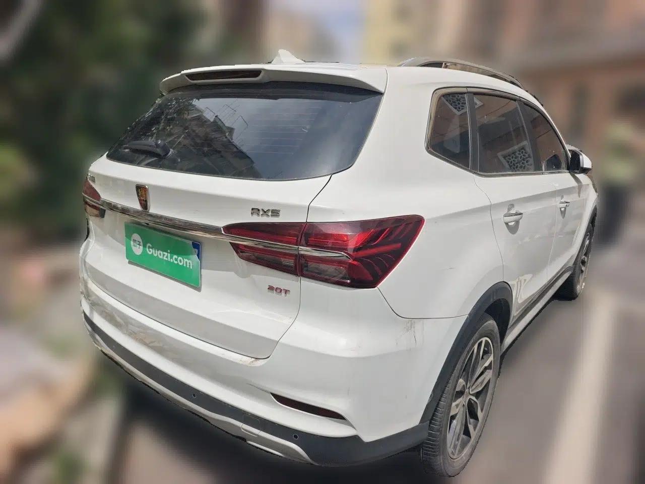 Roewe RX5 2016 20T Two-Wheel Drive Automatic Internet Smart Edition — миниатюра 4