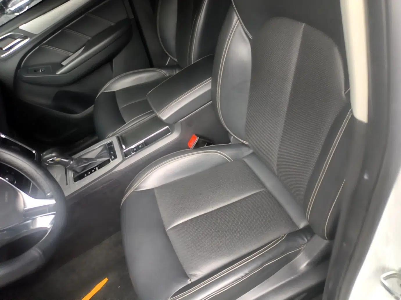 Roewe RX5 2018 20T Two-Wheel Drive Automatic Flagship Edition — миниатюра 17