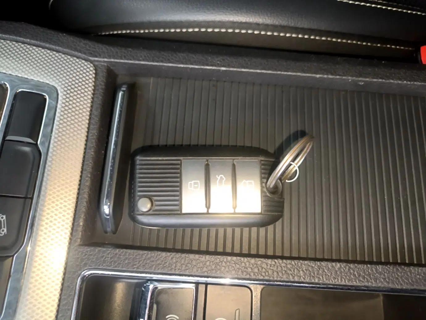 Roewe RX5 2018 20T Two-Wheel Drive Automatic Flagship Edition — миниатюра 22