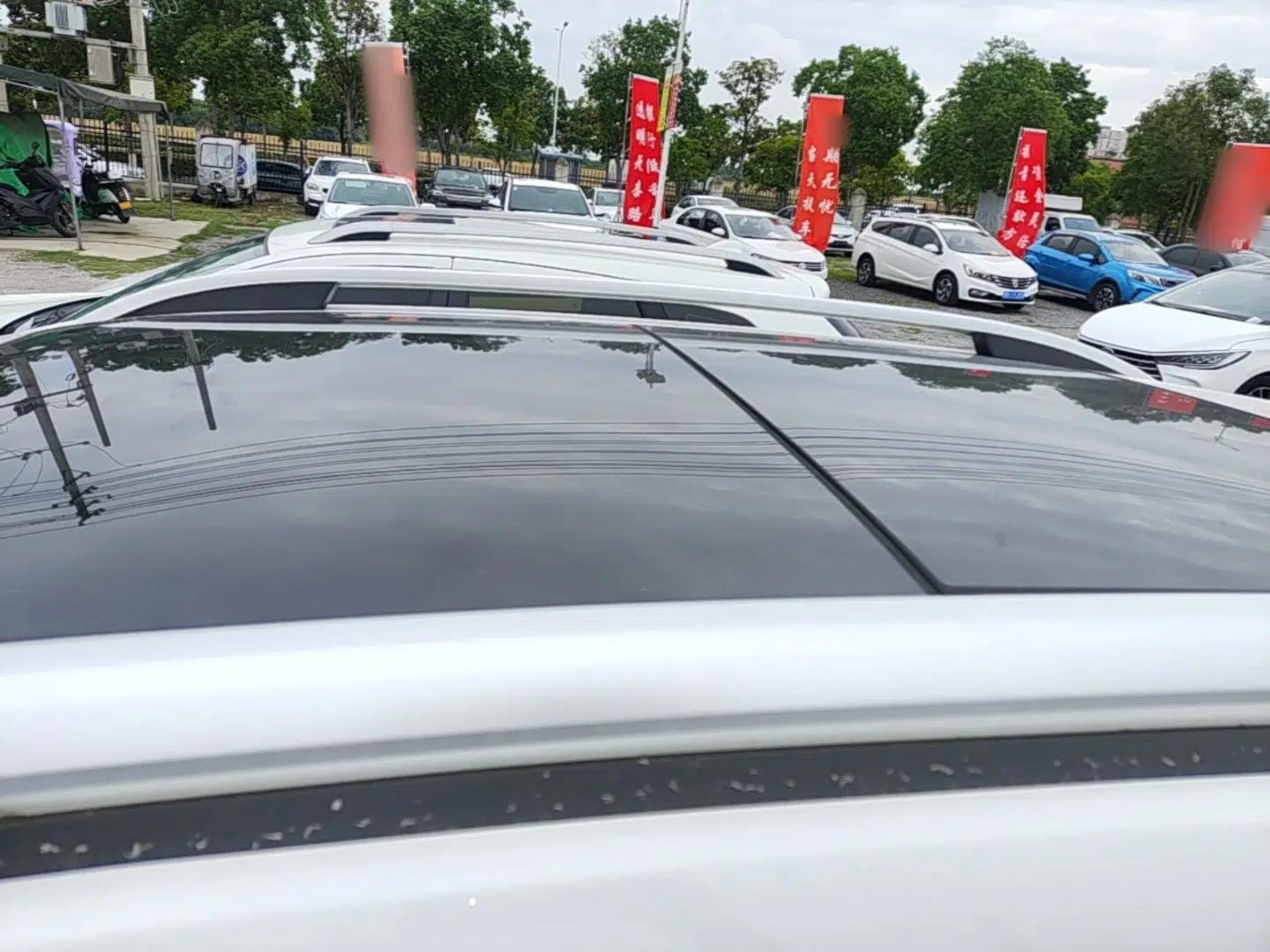 Roewe RX5 2020 20T Automatic 4G Connected Million Edition — миниатюра 11
