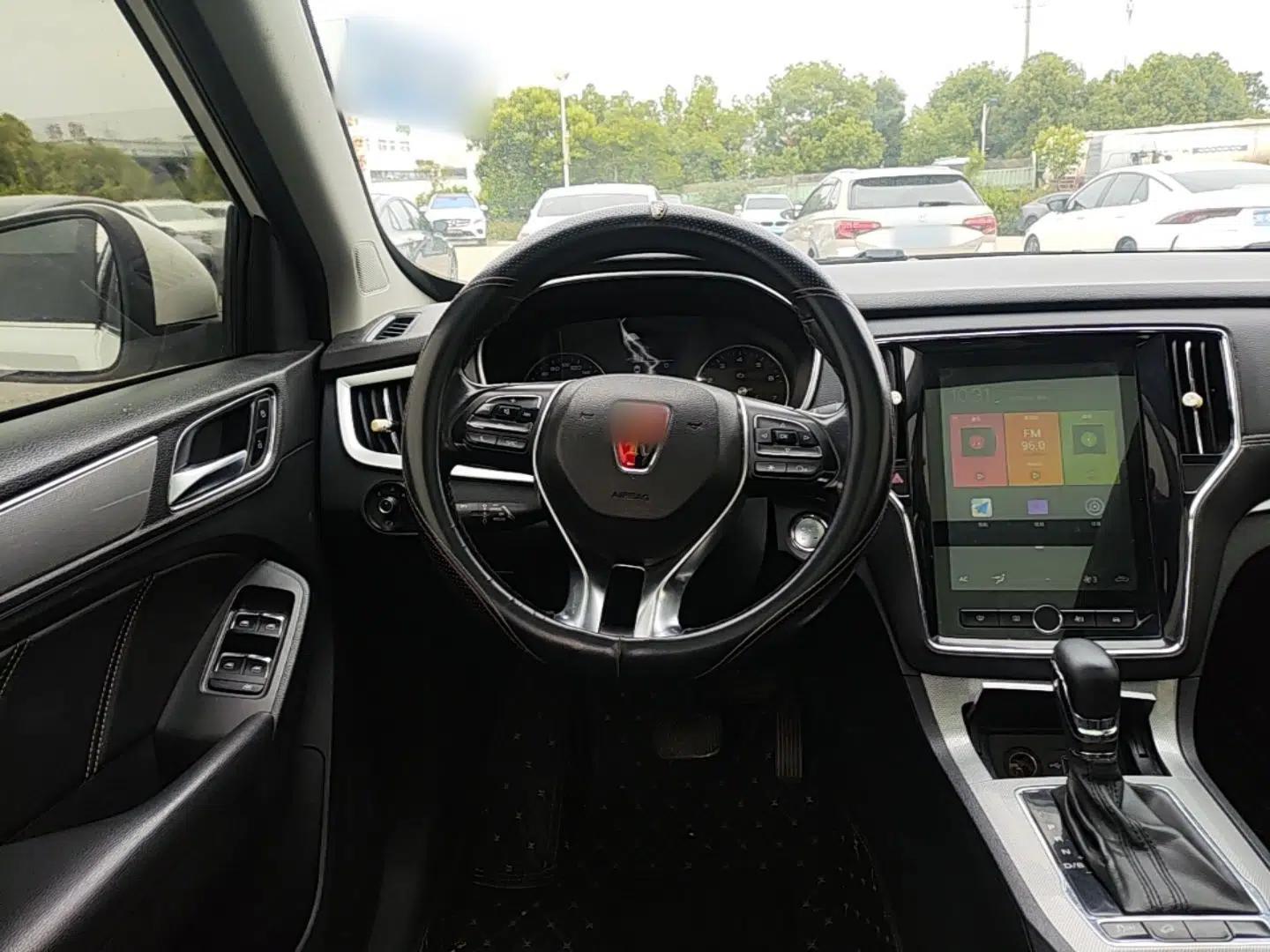 Roewe RX5 2020 20T Automatic 4G Connected Million Edition — миниатюра 13