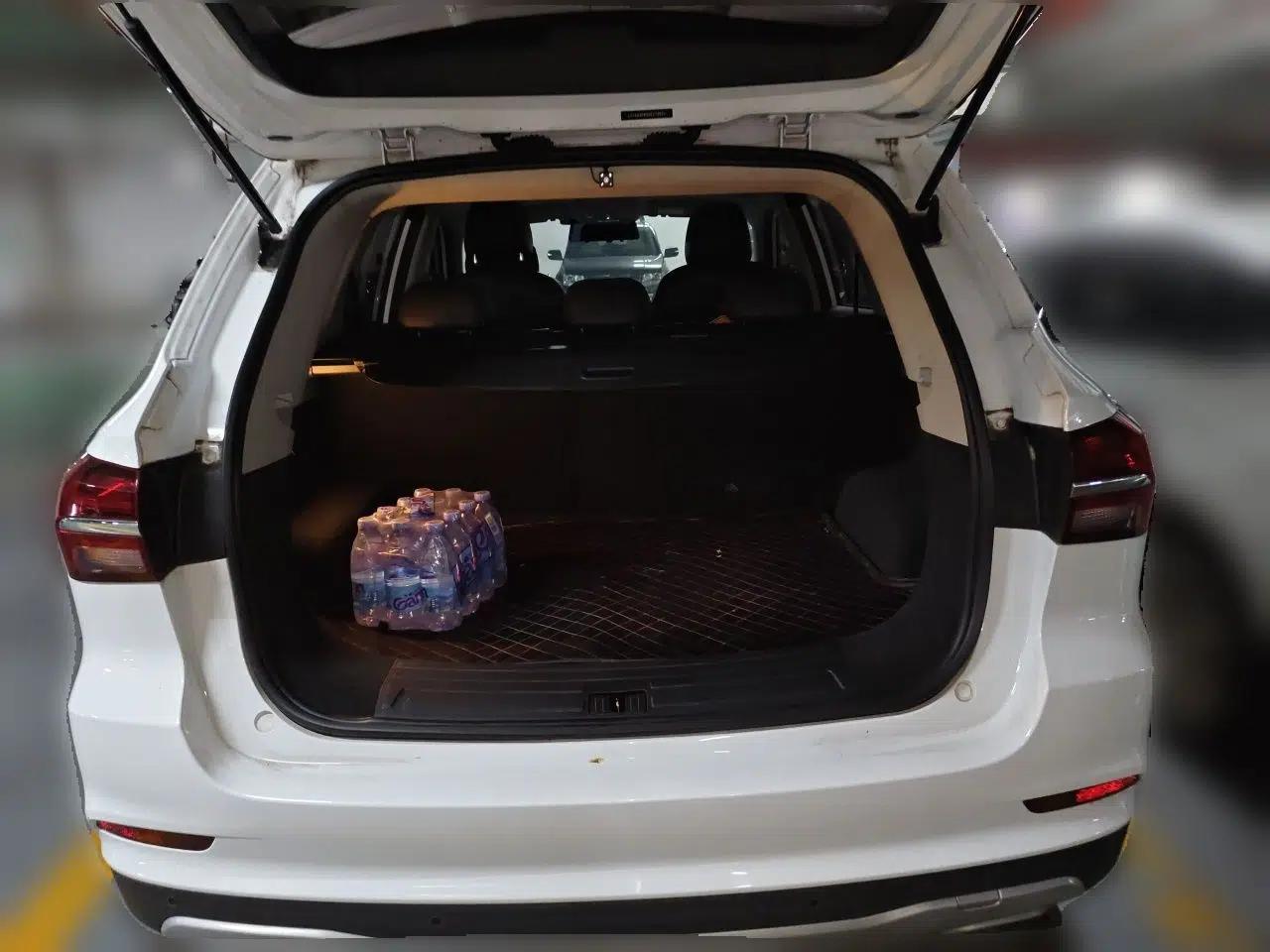 Roewe RX5 2016 20T Two-Wheel Drive Automatic Internet Smart Edition — миниатюра 16
