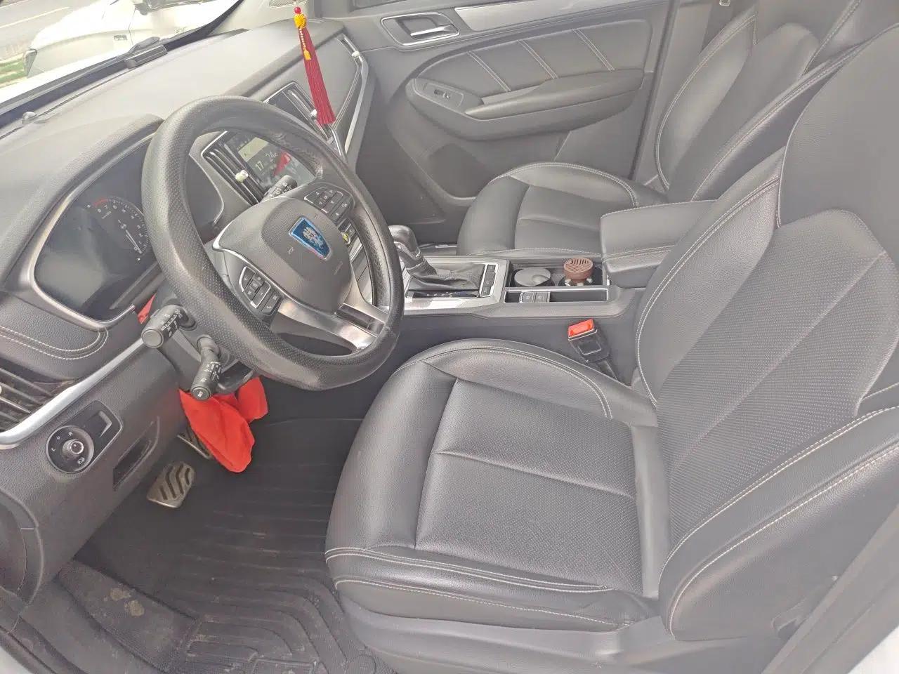 Roewe RX5 2018 20T Two-Wheel Drive Automatic Internet Smart Edition — миниатюра 17