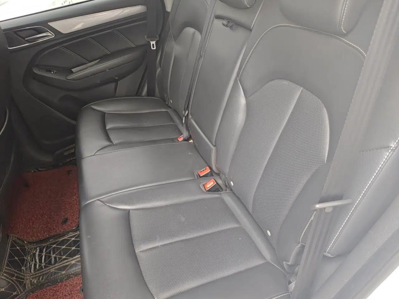 Roewe RX5 2018 20T Two-Wheel Drive Automatic Internet Smart Edition — миниатюра 18