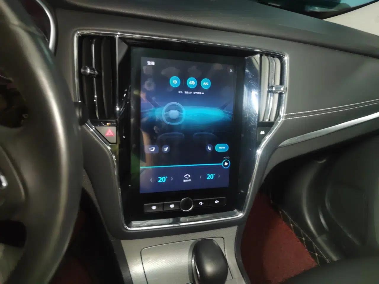 Roewe RX5 2019 20T Two-Wheel Drive Automatic Ali Smart Connectivity Platinum Edition — миниатюра 14