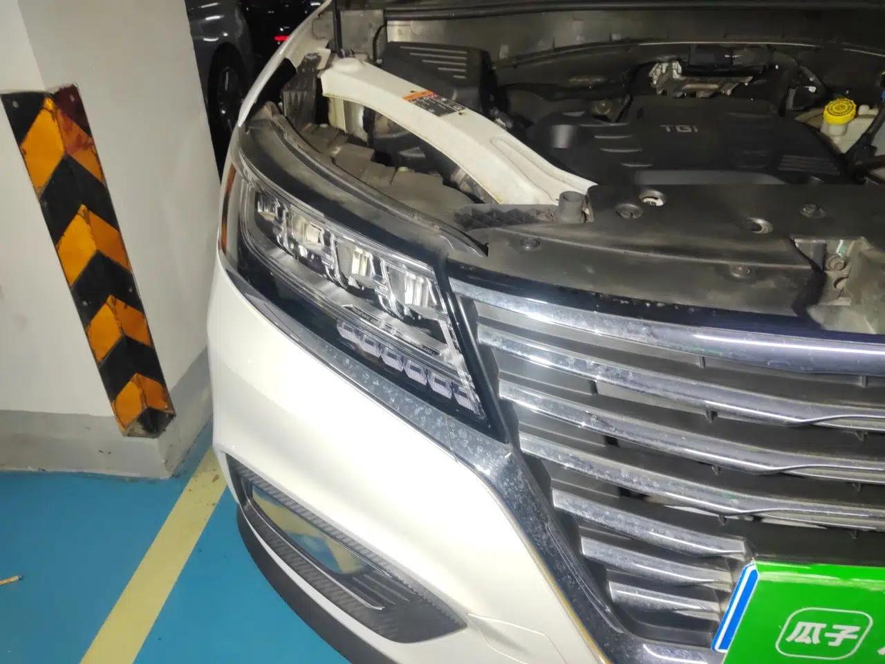 Roewe RX5 2019 20T Two-Wheel Drive Automatic Ali Smart Connectivity Platinum Edition — миниатюра 7