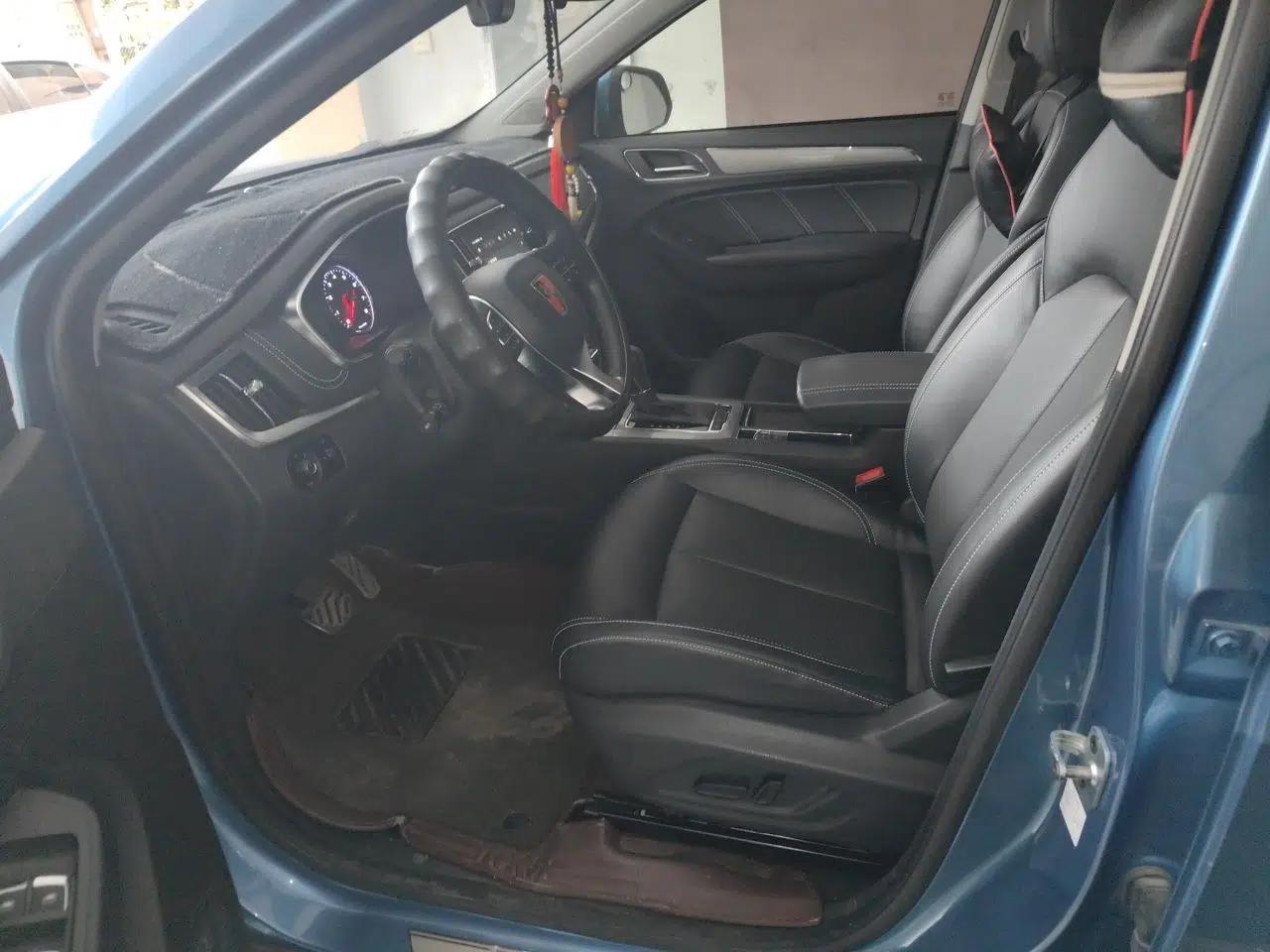 Roewe RX5 2016 20T Two-Wheel Drive Automatic Internet Smart Edition — миниатюра 16